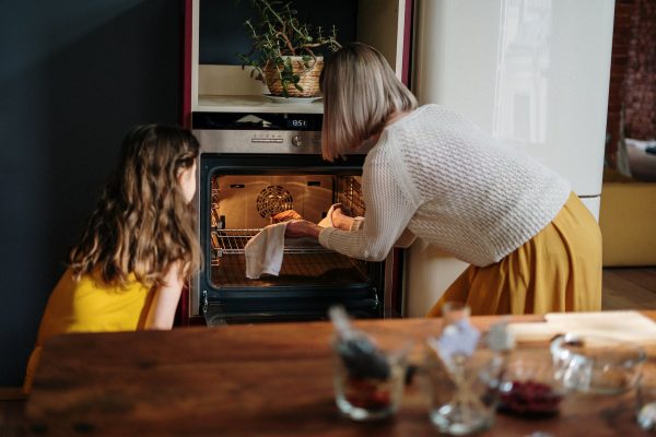 Baking Revolution: Unveiling the Right Way to Master Your Oven Magic!